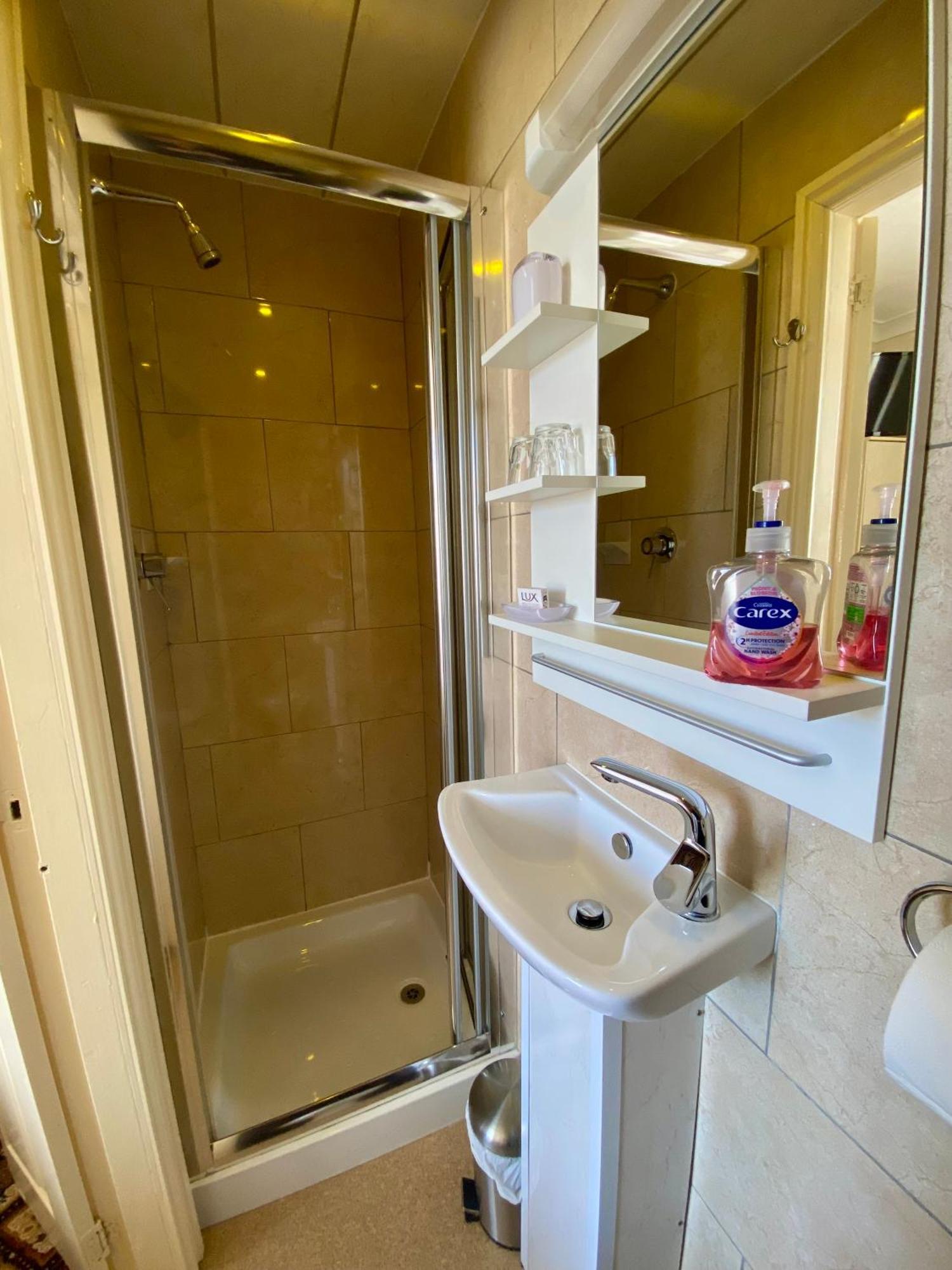 The Libra - Adults Only With Carpark 3*