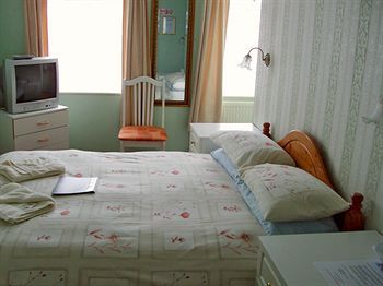The Libra - Adults Only With Carpark Guest house